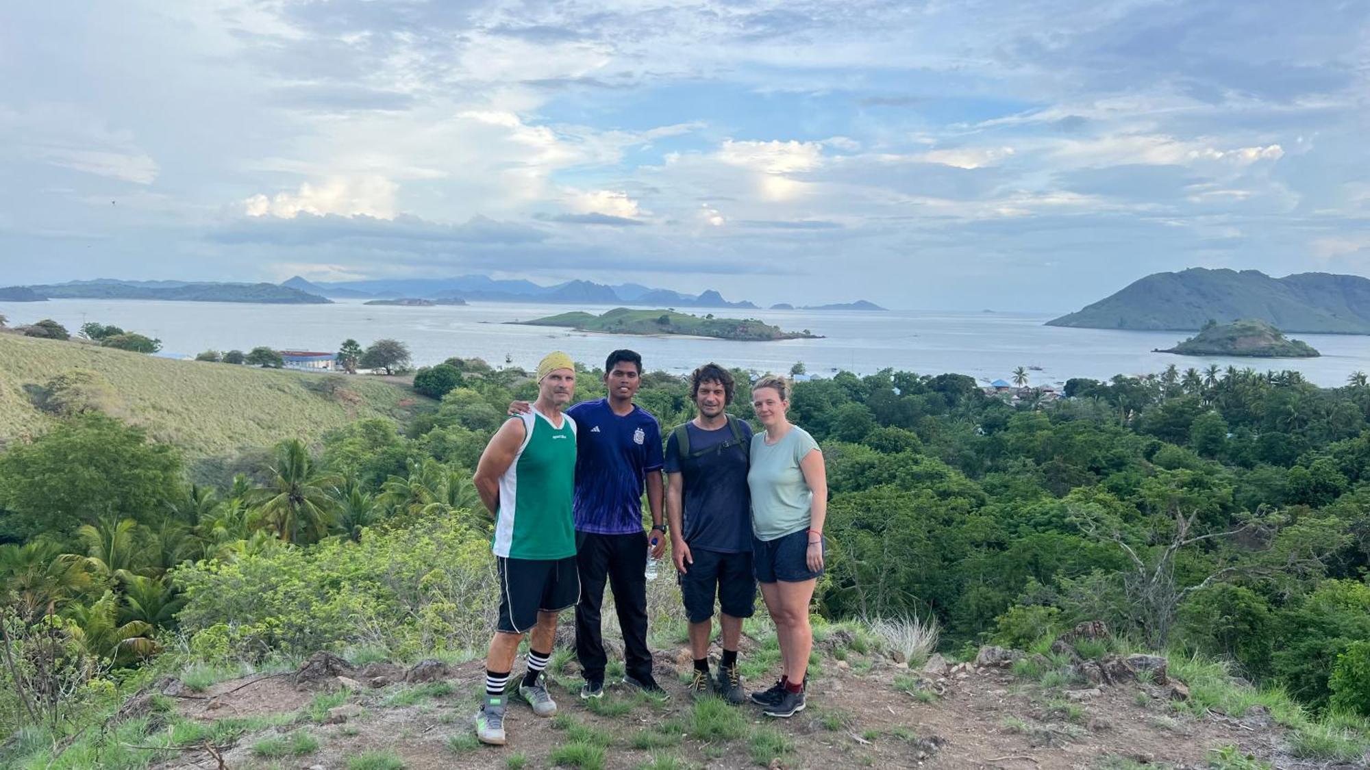 Jhuna Komodo Homestay ภายนอก รูปภาพ