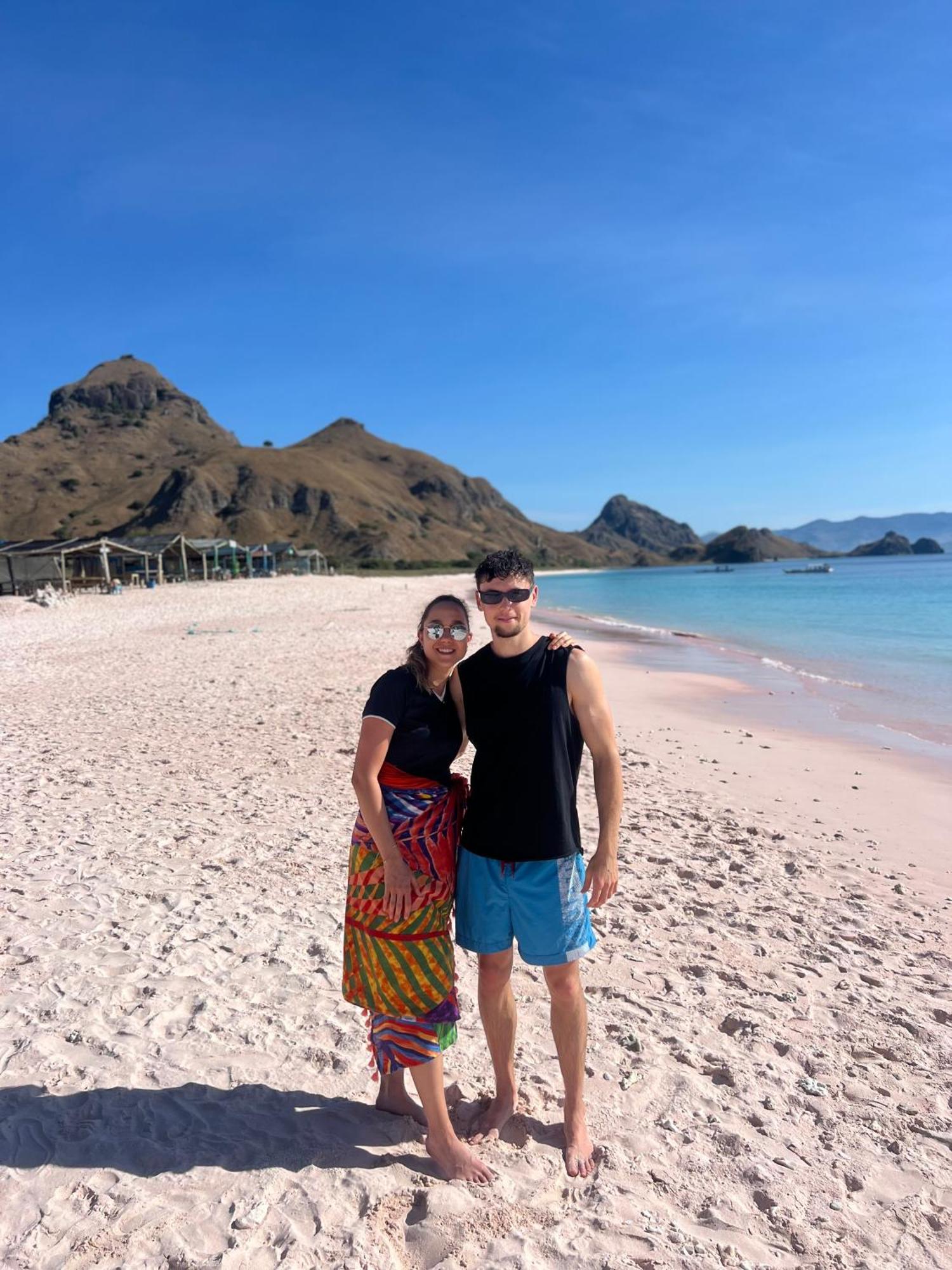 Jhuna Komodo Homestay ภายนอก รูปภาพ