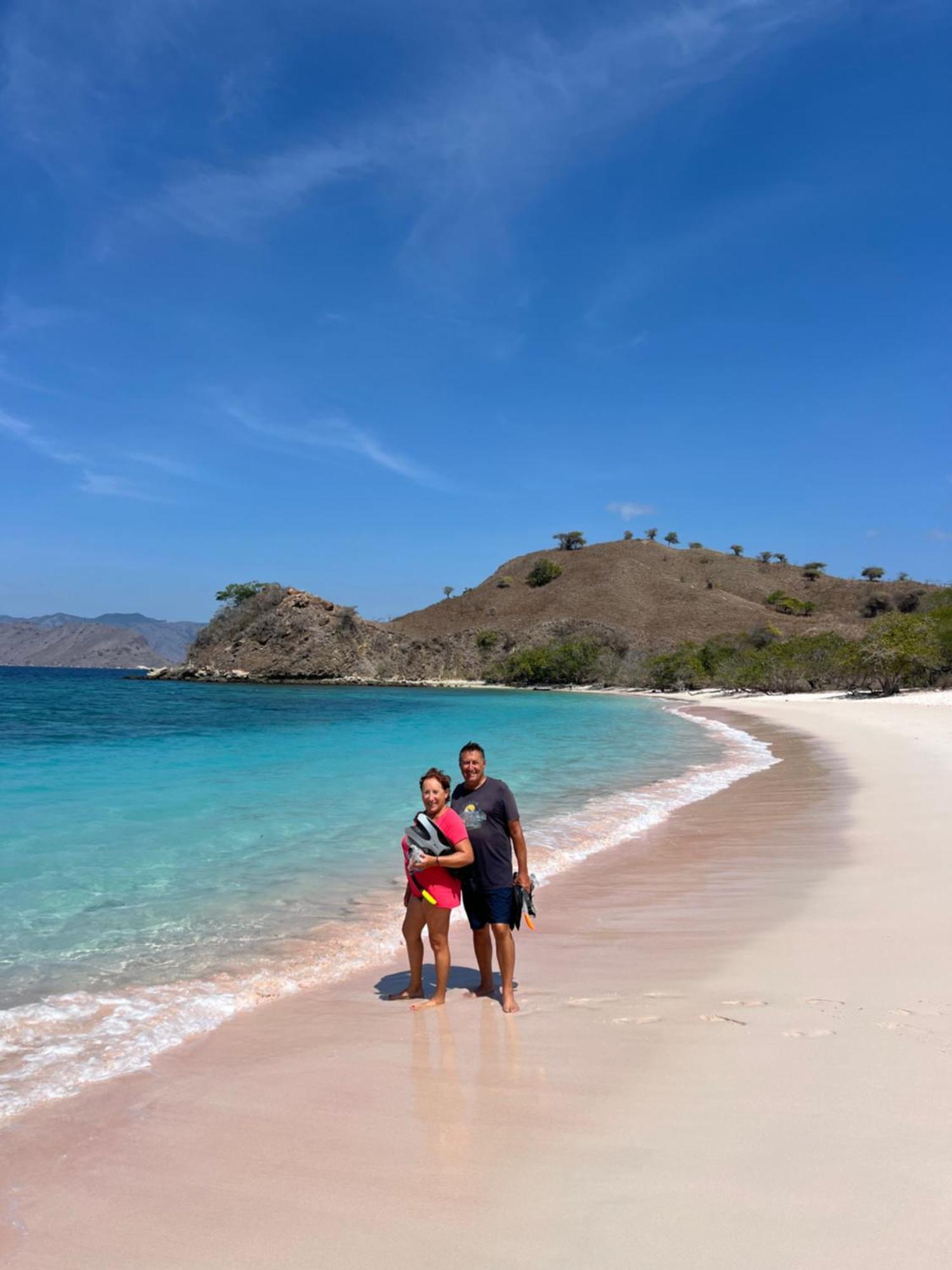 Jhuna Komodo Homestay ภายนอก รูปภาพ