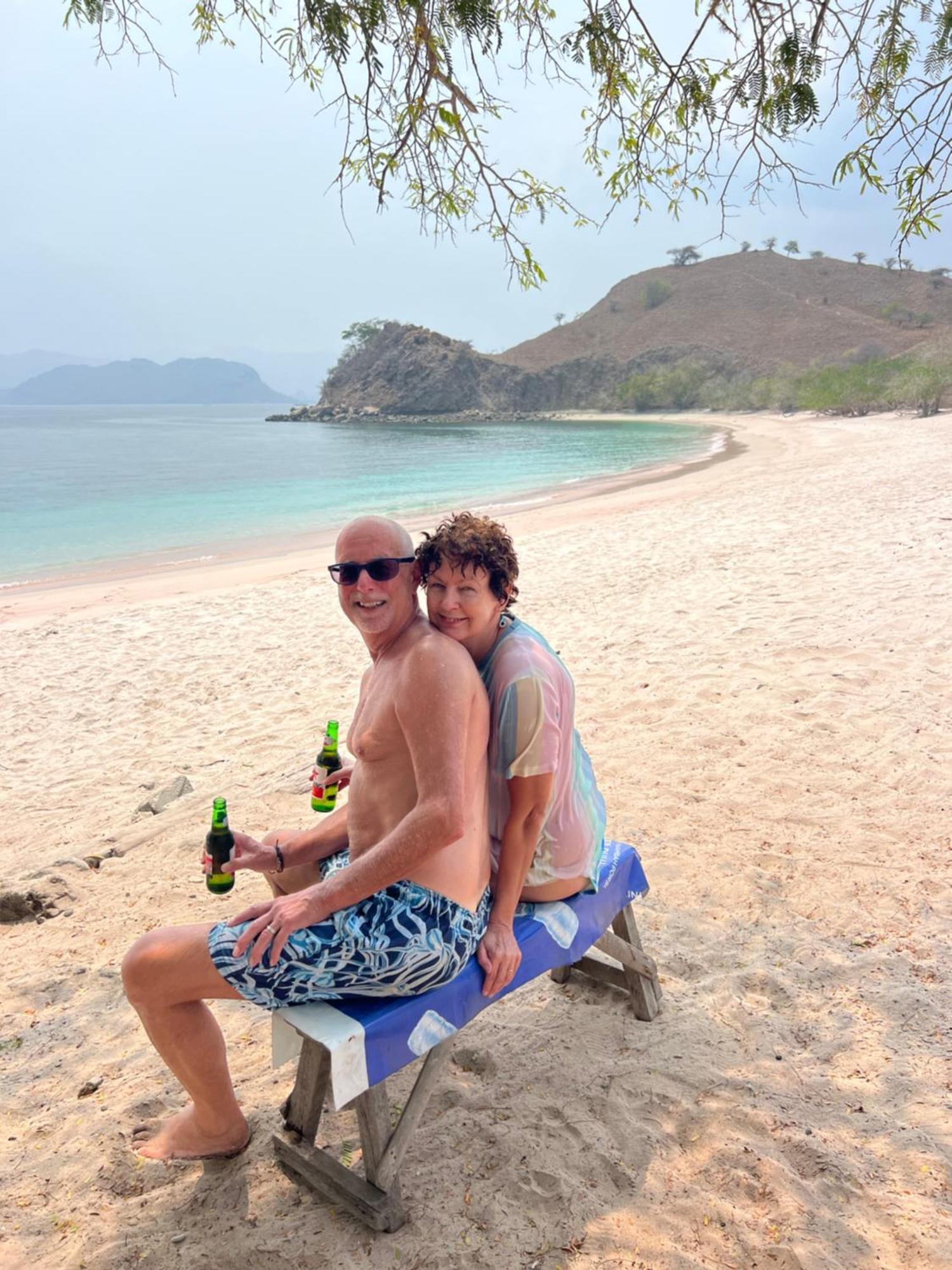 Jhuna Komodo Homestay ภายนอก รูปภาพ